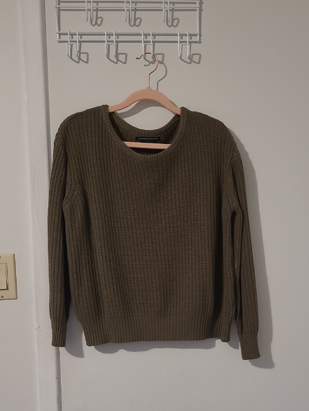 🩷2 For $14🩷 Brandy Melville Olive Waffle Knit Crewneck Sweater
